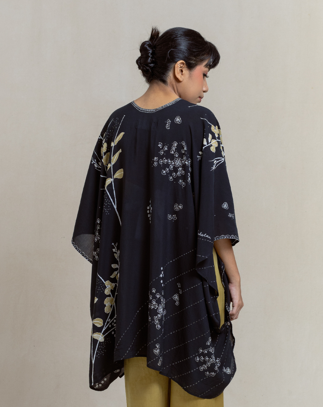 throw, kimono outer, outerwear, women's fashion, naturally dyed, slow fashion, fashion