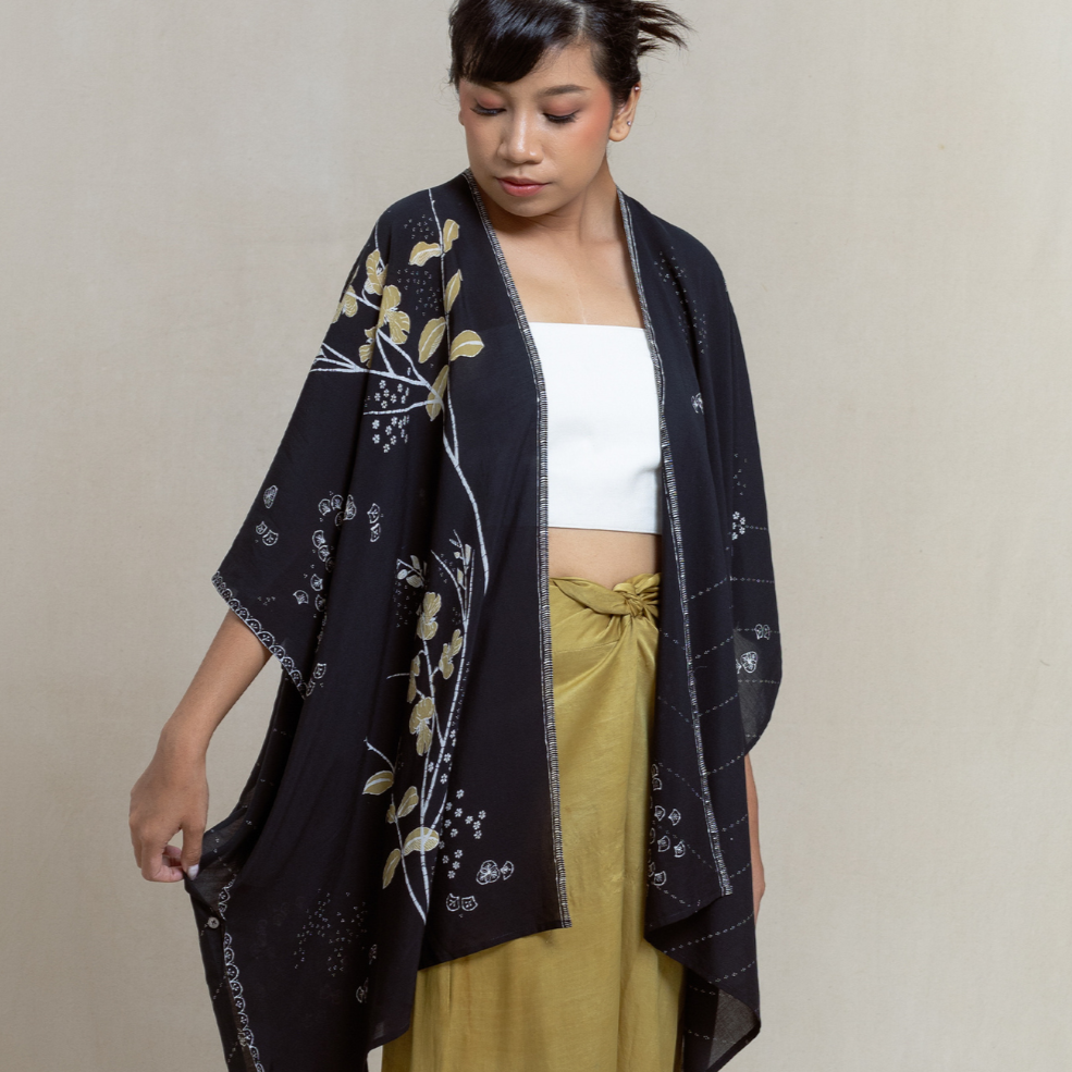 throw, kimono outer, outerwear, women's fashion, naturally dyed, slow fashion, fashion