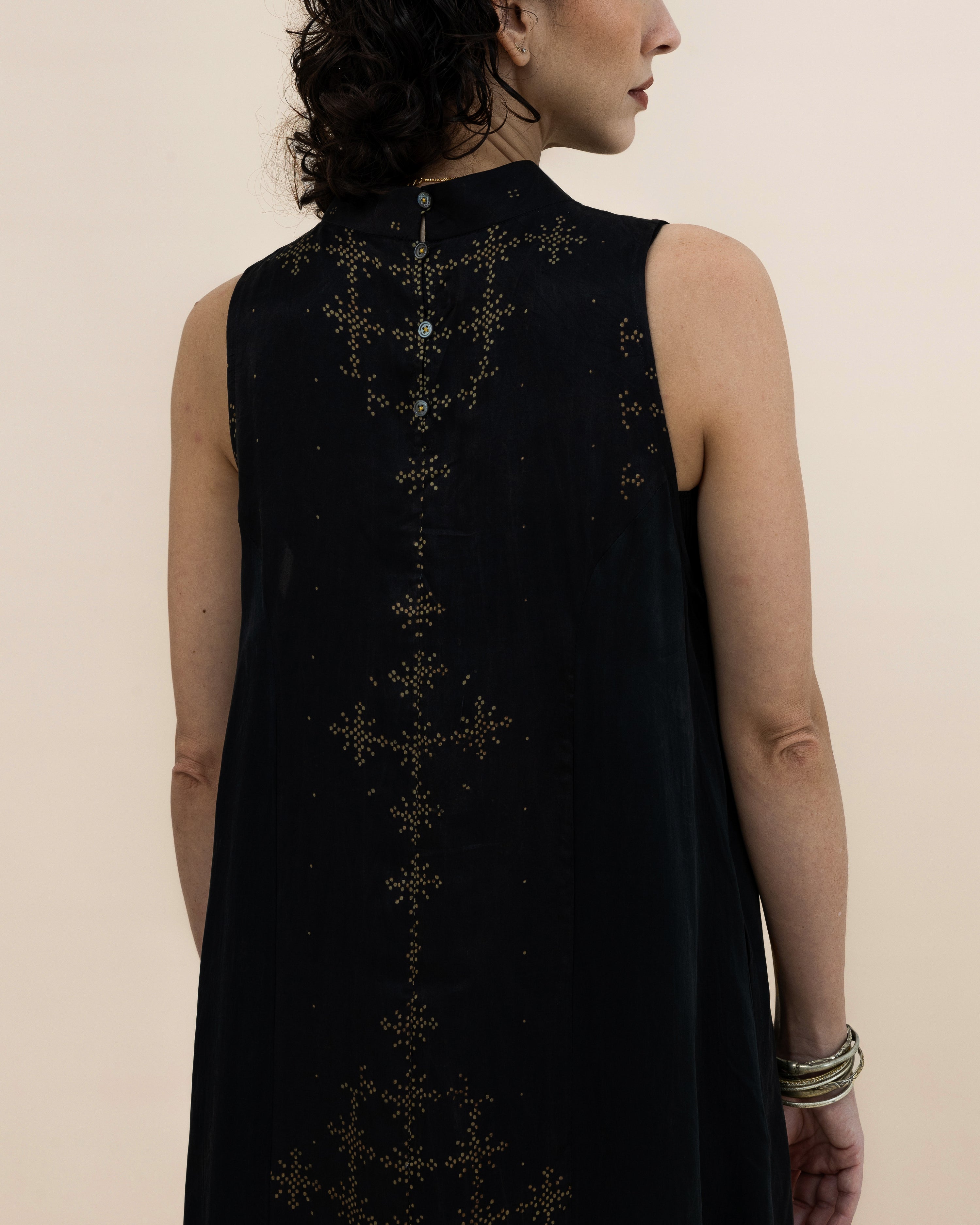 SukkhaCitta ANGKASA High Neck Shift Dress The Most Meaningful Clothes SukkhaCitta ANGKASA High Neck Shift Dress The Most Meaningful Clothes
