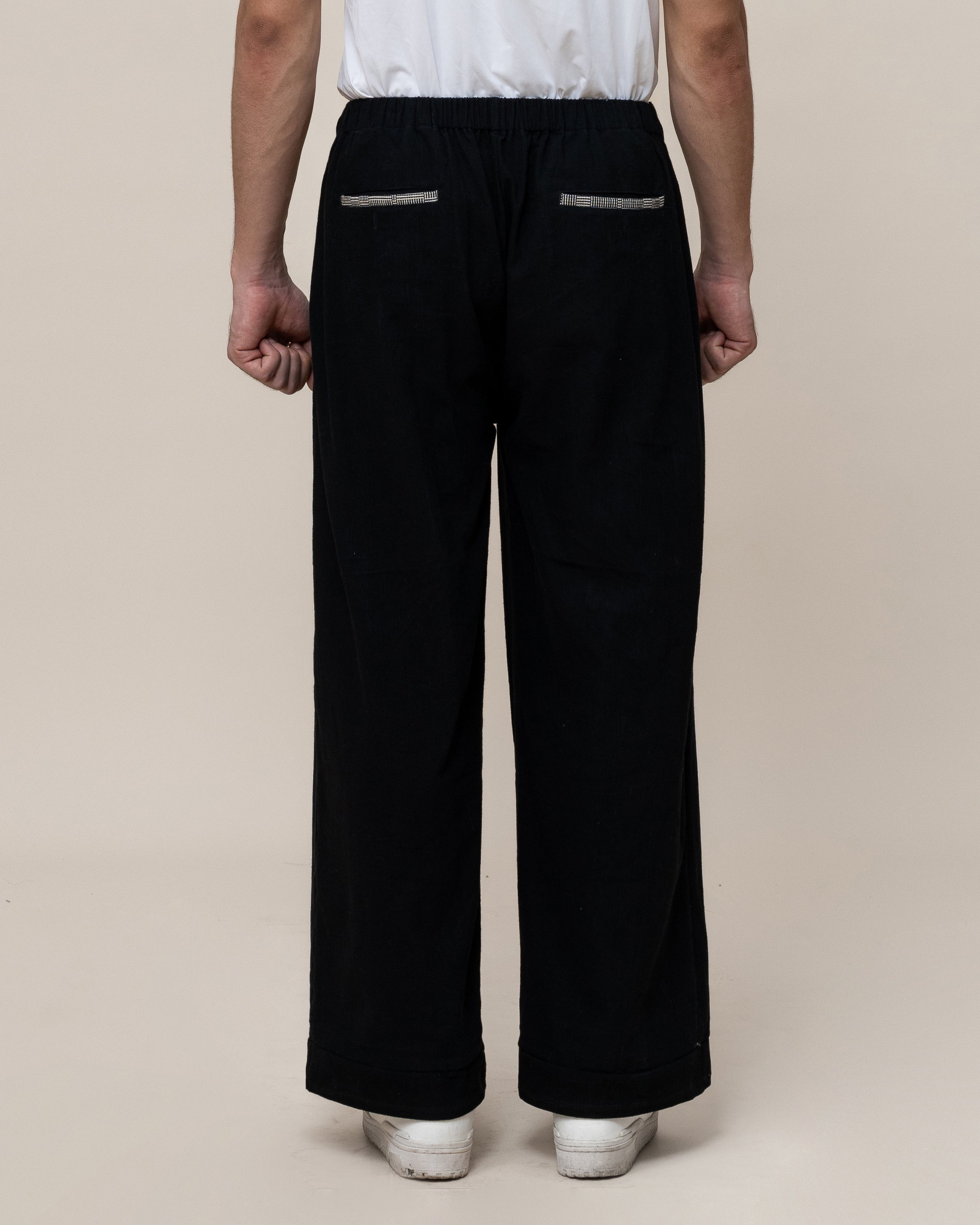 SukkhaCitta KAPAS Pantalon • The Most Meaningful Clothes