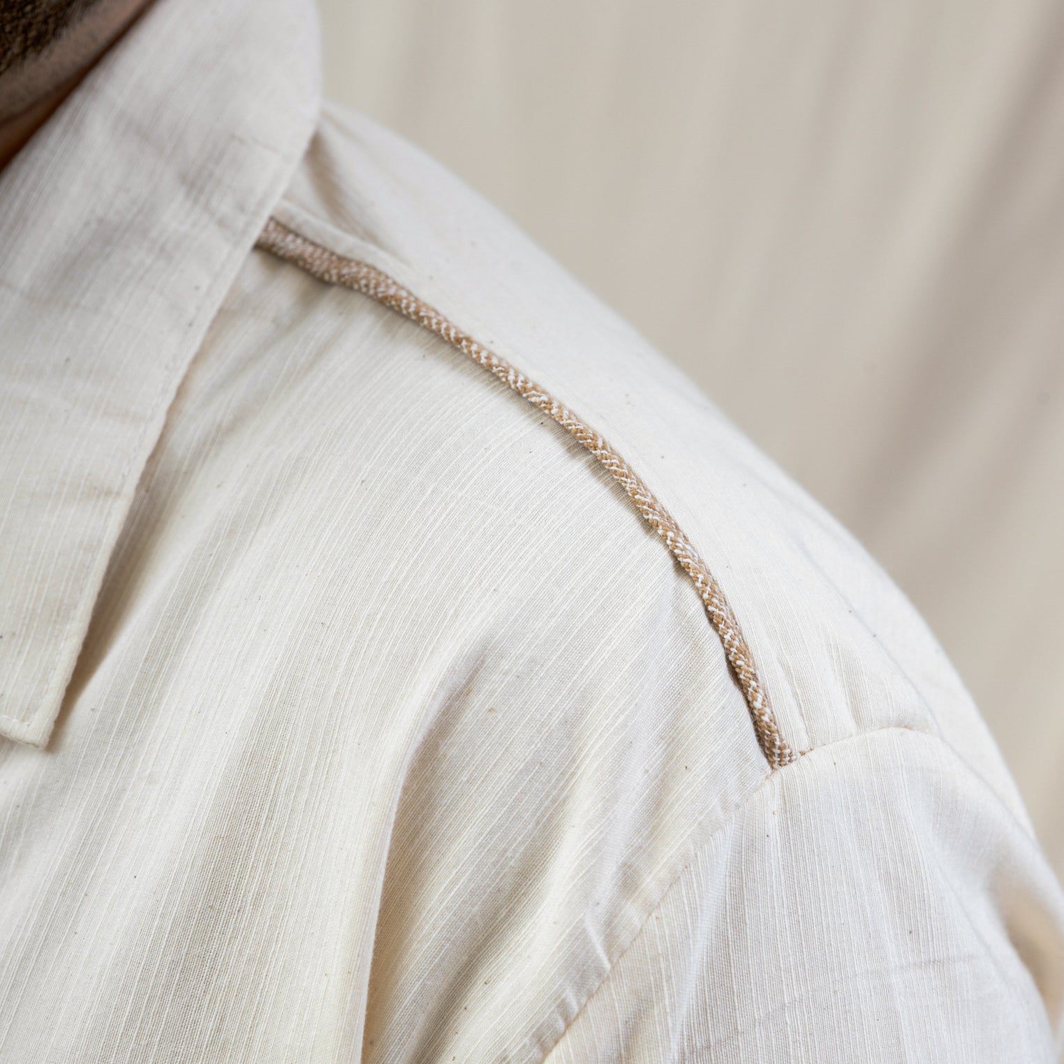 shoulder piping regenerative cotton detail